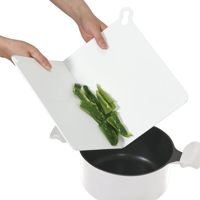 Simple Use 折りたためるまな板 M (抗菌)