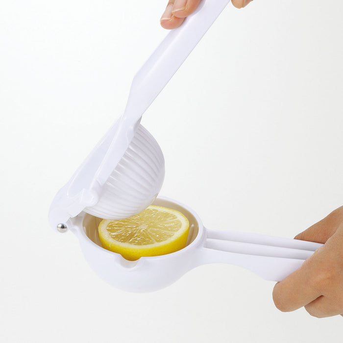 便利小物 らくらくハンディーレモン絞り