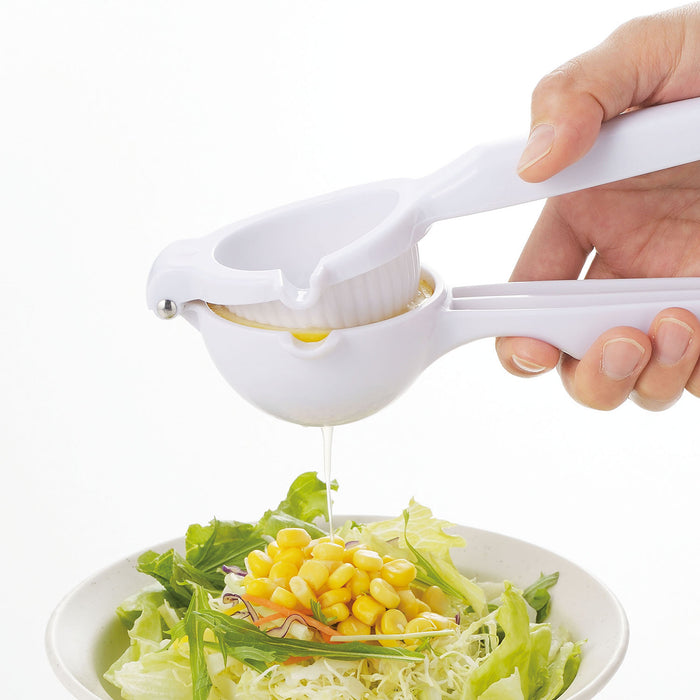 便利小物 らくらくハンディーレモン絞り