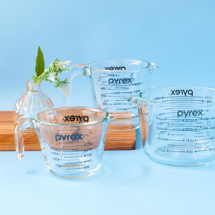 PYREX メジャーカップ1.0L BK